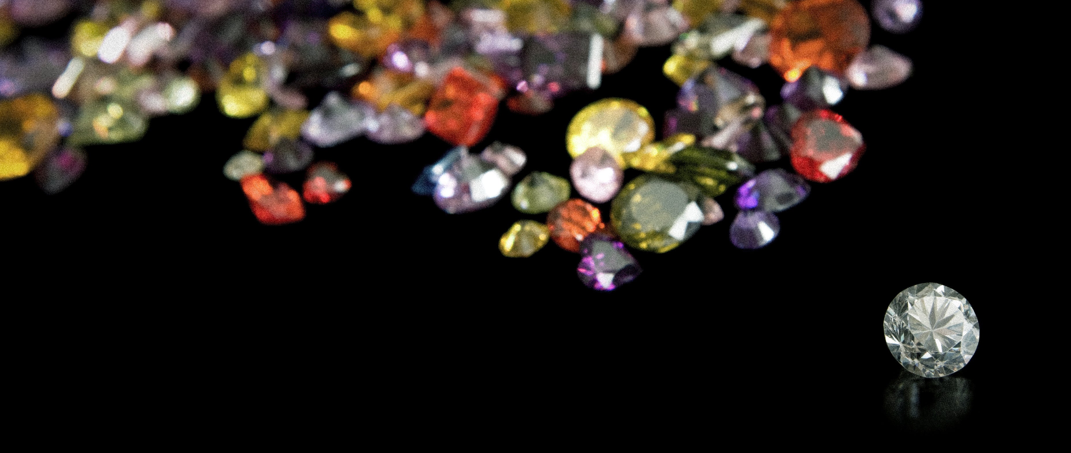 Edelsteinschmuck für Dich – Farbe, Glanz & Persönlichkeit