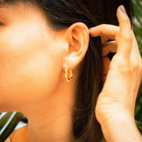 Boucles d'oreilles ANNA en or brillant S925 - Ondulées